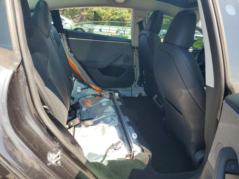 2025 TESLA MODEL 3 10