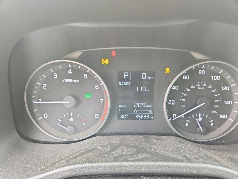2018 HYUNDAI ELANTRA SE 9