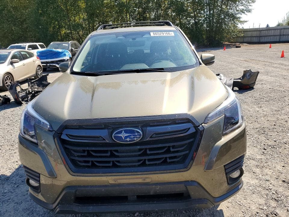 2023 SUBARU FORESTER LIMITED 5