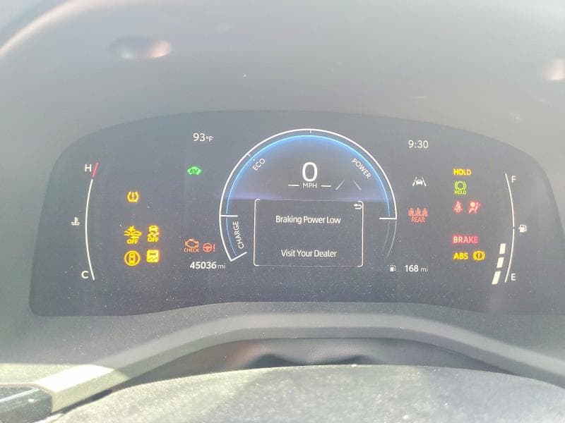 2025 TOYOTA CAMRY SE 9