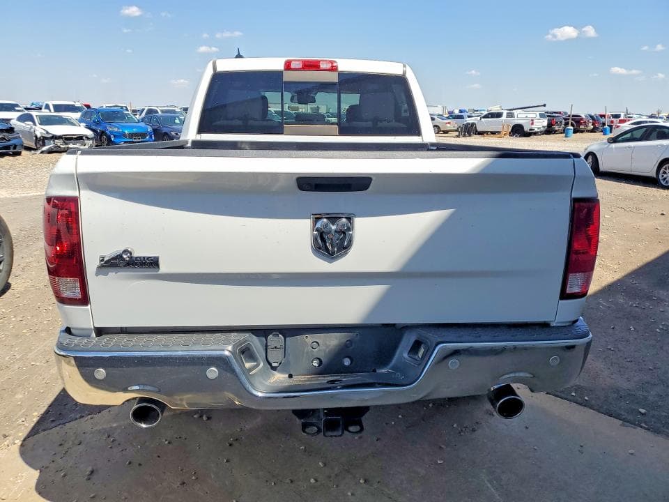 2019 RAM 1500 CLASSIC SLT 6