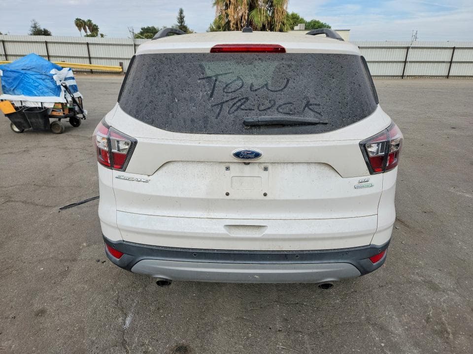 2017 FORD ESCAPE SE 6