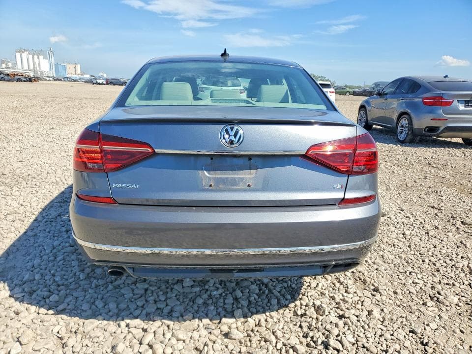 2017 VOLKSWAGEN PASSAT R-LINE 6