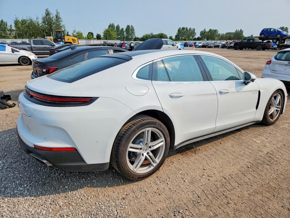 2025 PORSCHE PANAMERA 4 E-HYBRID 3