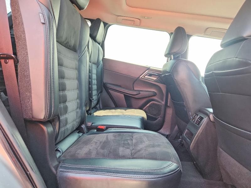 2024 MITSUBISHI OUTLANDER SE 11