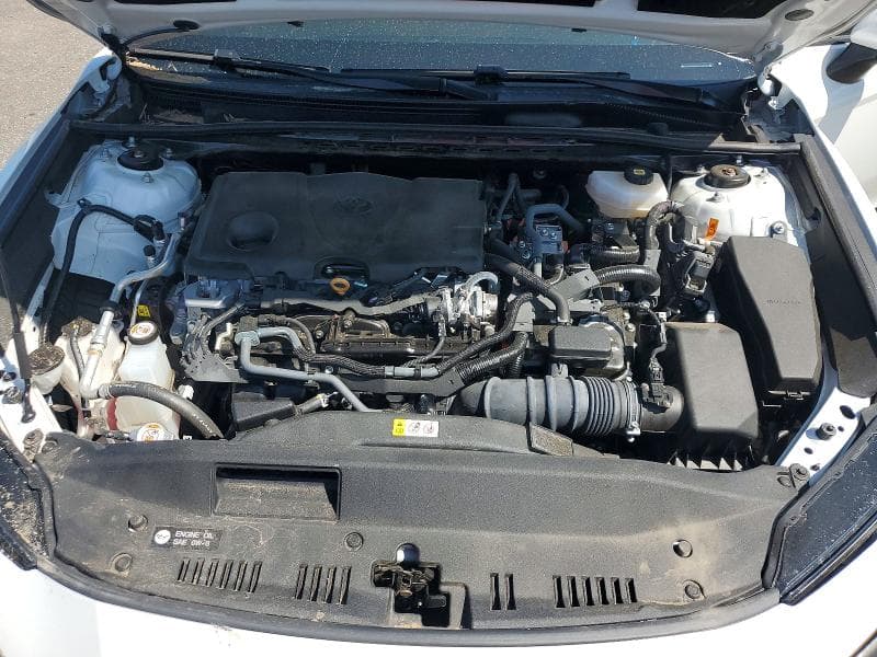 2025 TOYOTA CAMRY SE 11