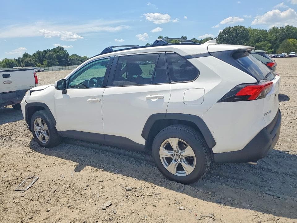 2020 TOYOTA RAV4 XLE 2