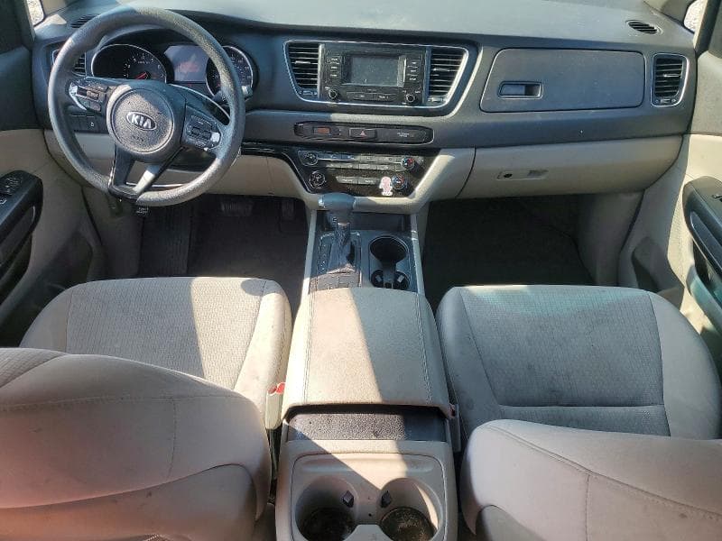 2017 KIA SEDONA L 8