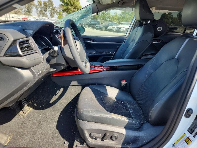 2020 TOYOTA CAMRY XSE 7