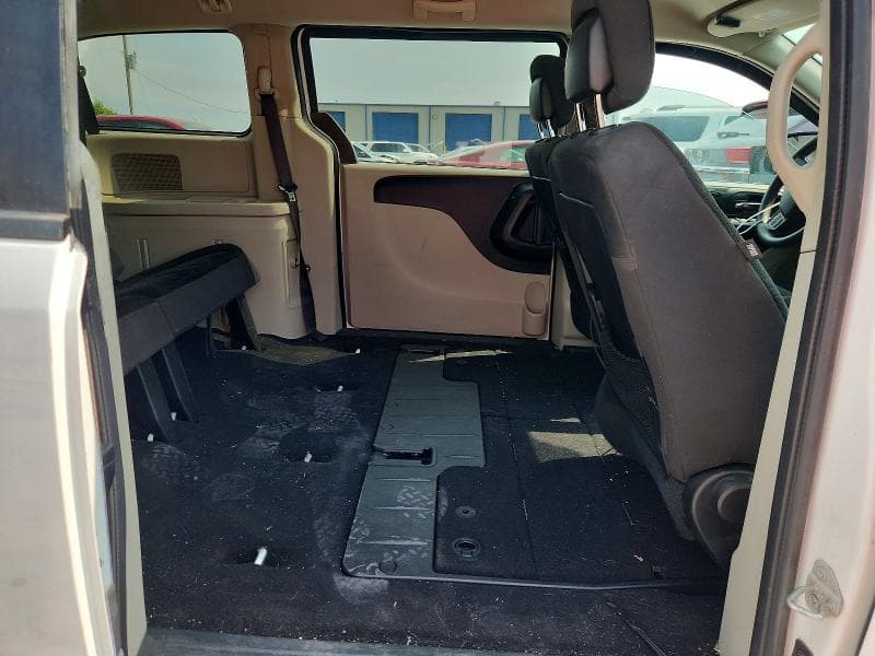2018 DODGE GRAND CARAVAN SE 11