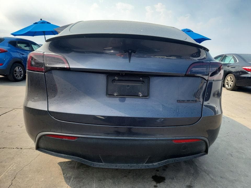 2023 TESLA MODEL Y 6