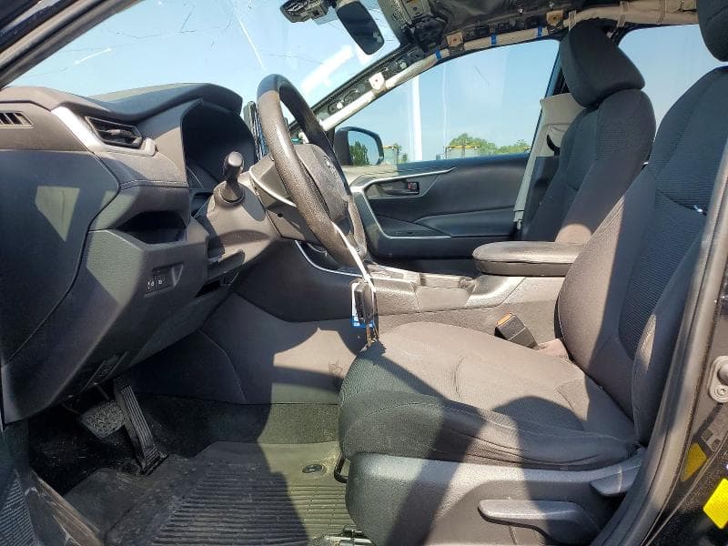2021 TOYOTA RAV4 LE 7