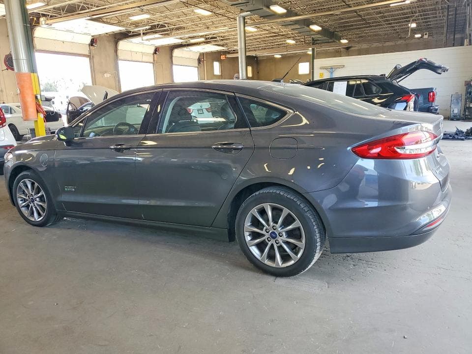 2018 FORD FUSION SE PHEV 2