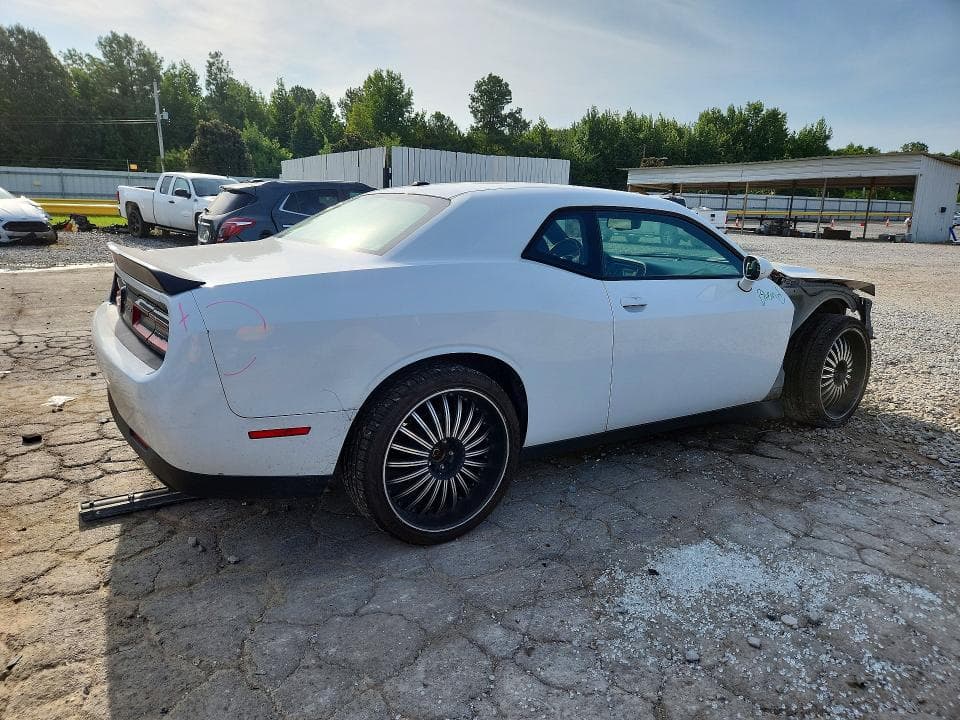 2017 DODGE CHALLENGER SXT 3
