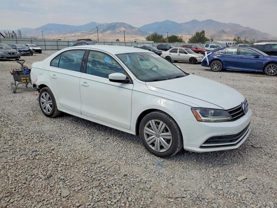2017 VOLKSWAGEN JETTA S 4