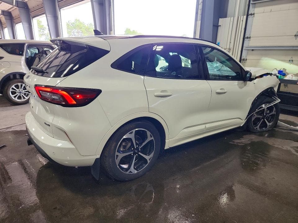 2025 FORD ESCAPE ST LINE ELITE 3