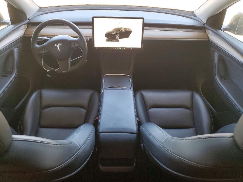 2023 TESLA MODEL Y 8