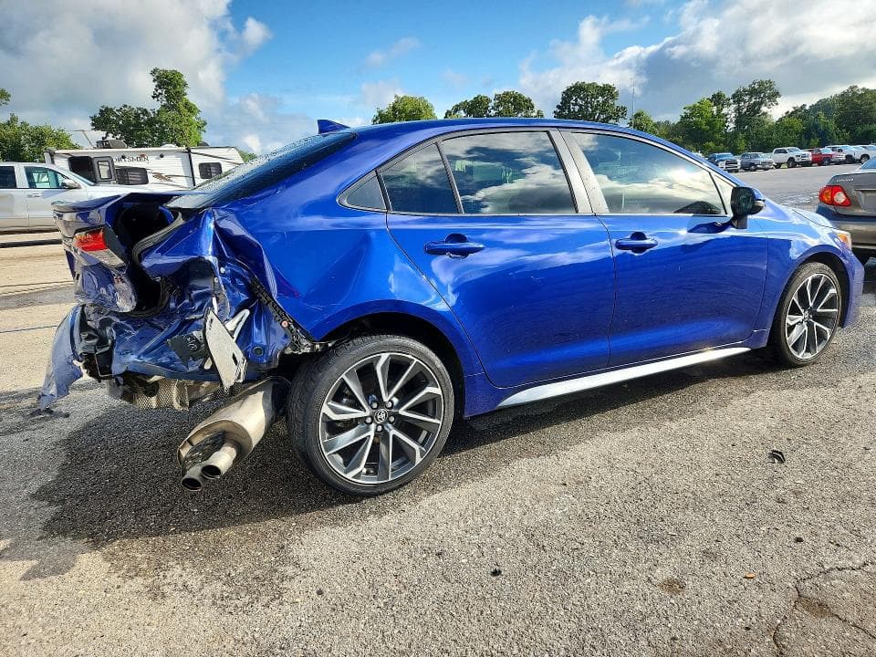 2020 TOYOTA COROLLA SE 3