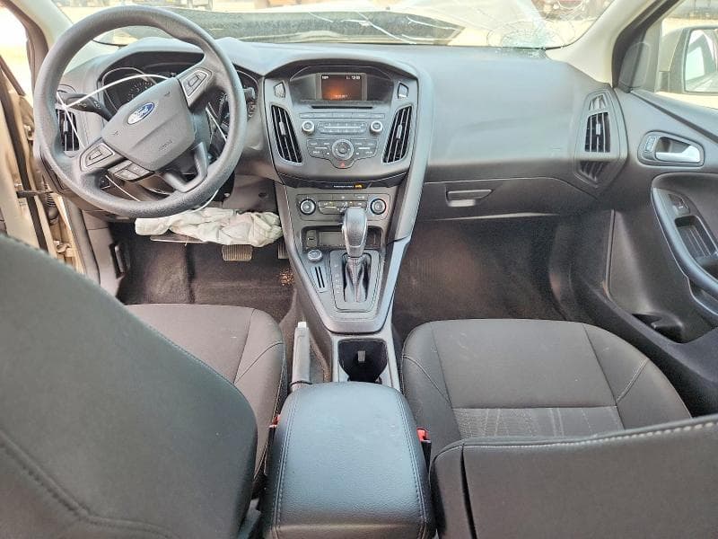 2017 FORD FOCUS SE 8
