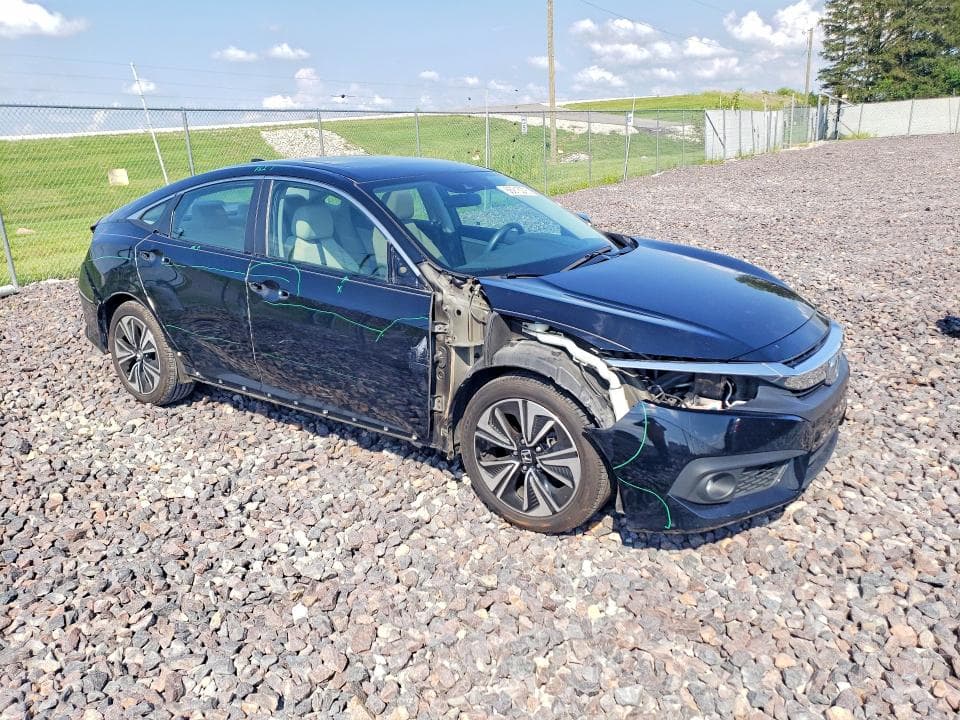 2017 HONDA CIVIC EX 4
