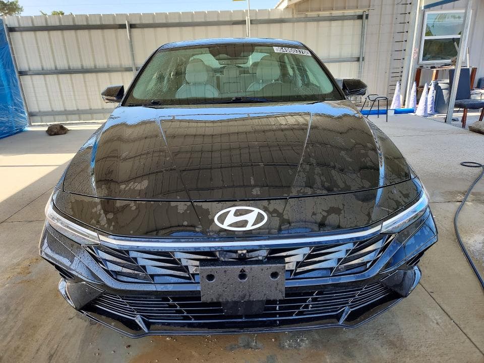 2024 HYUNDAI ELANTRA LIMITED 5
