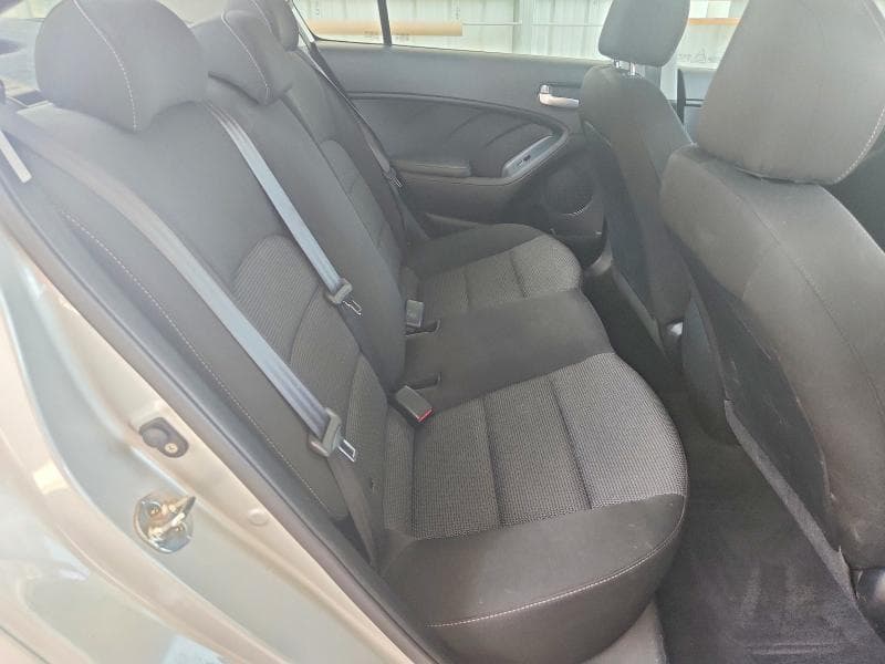 2018 KIA FORTE LX 10