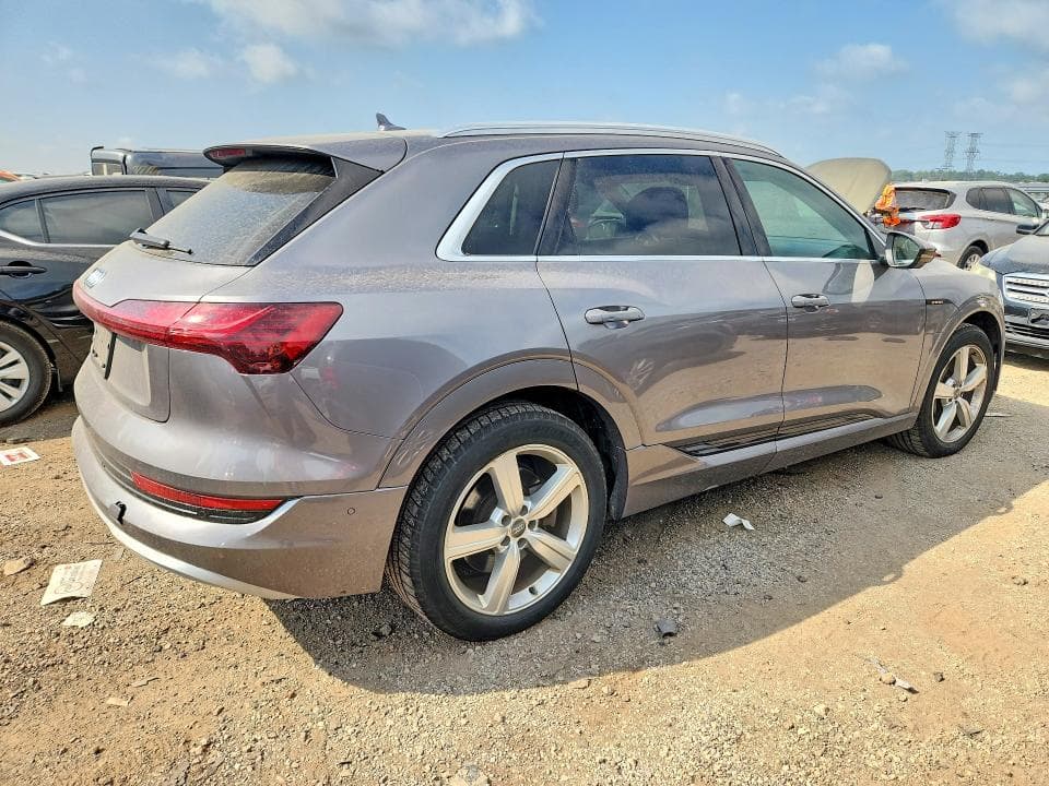 2019 AUDI E-TRON PREMIUM PLUS 3