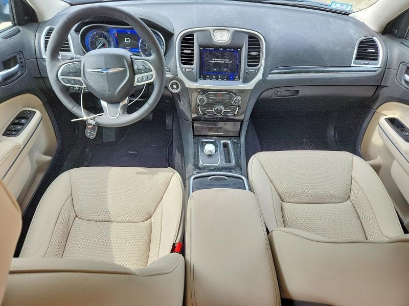 2023 CHRYSLER 300 TOURING L 8