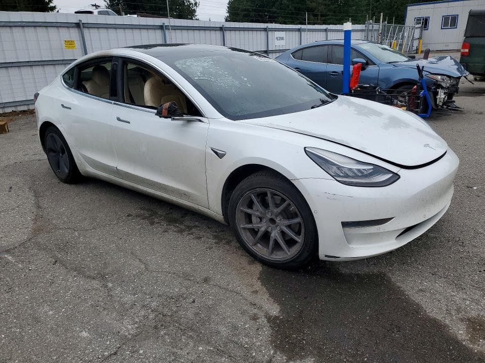 2020 TESLA MODEL 3 4