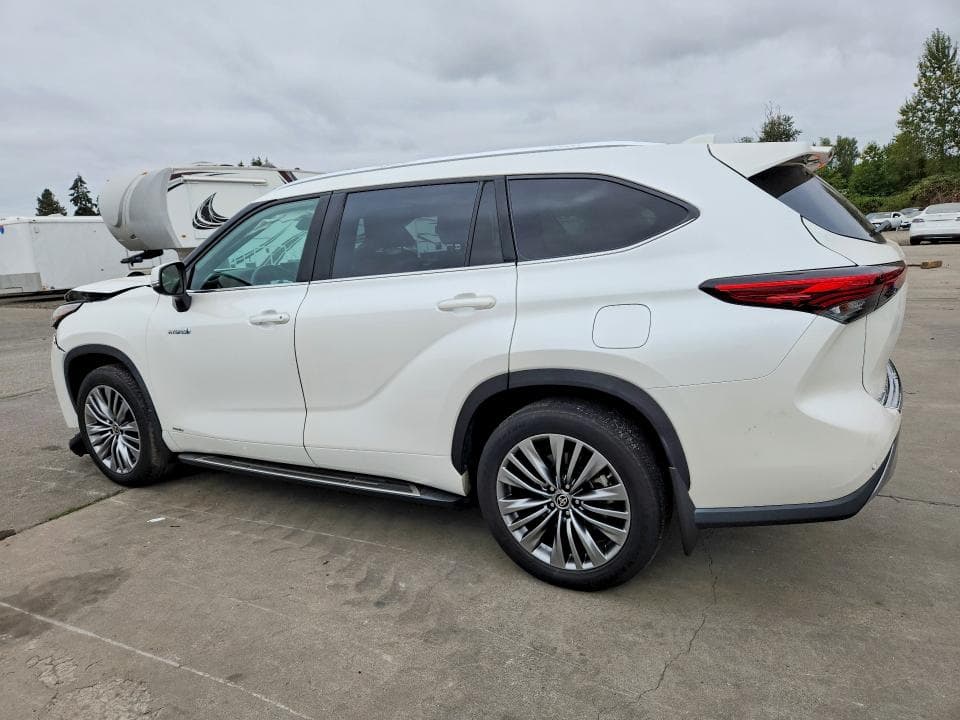 2021 TOYOTA HIGHLANDER HYBRID PLATINUM 2