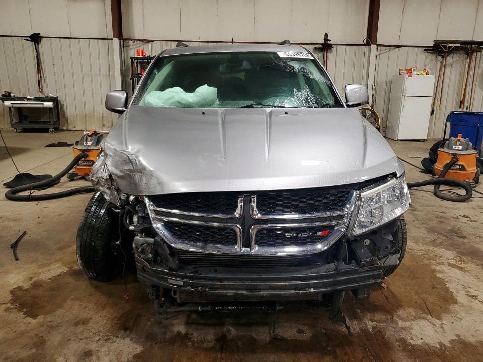 2019 DODGE JOURNEY SE 5