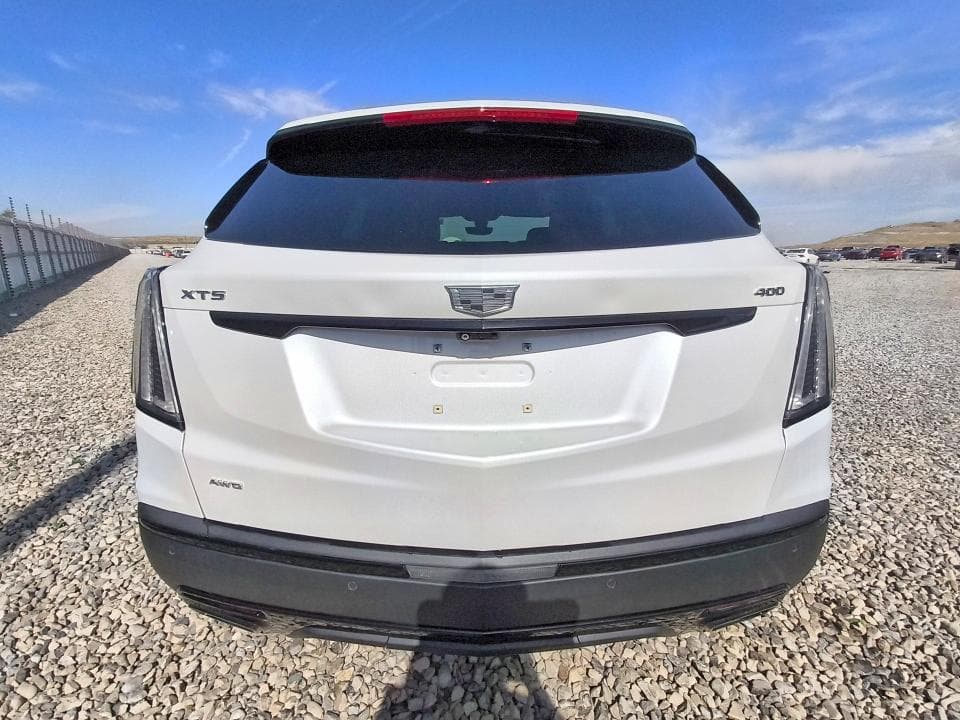 2022 CADILLAC XT5 SPORT 6