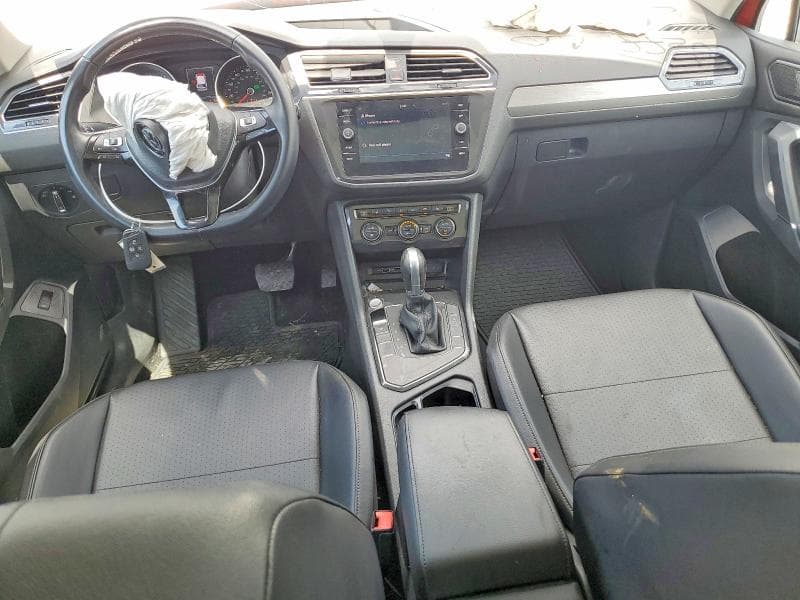 2018 VOLKSWAGEN TIGUAN SE 8