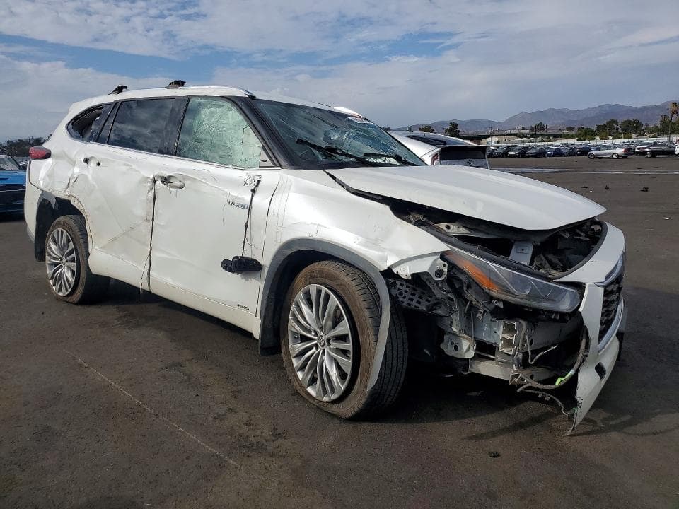 2021 TOYOTA HIGHLANDER HYBRID PLATINUM 4