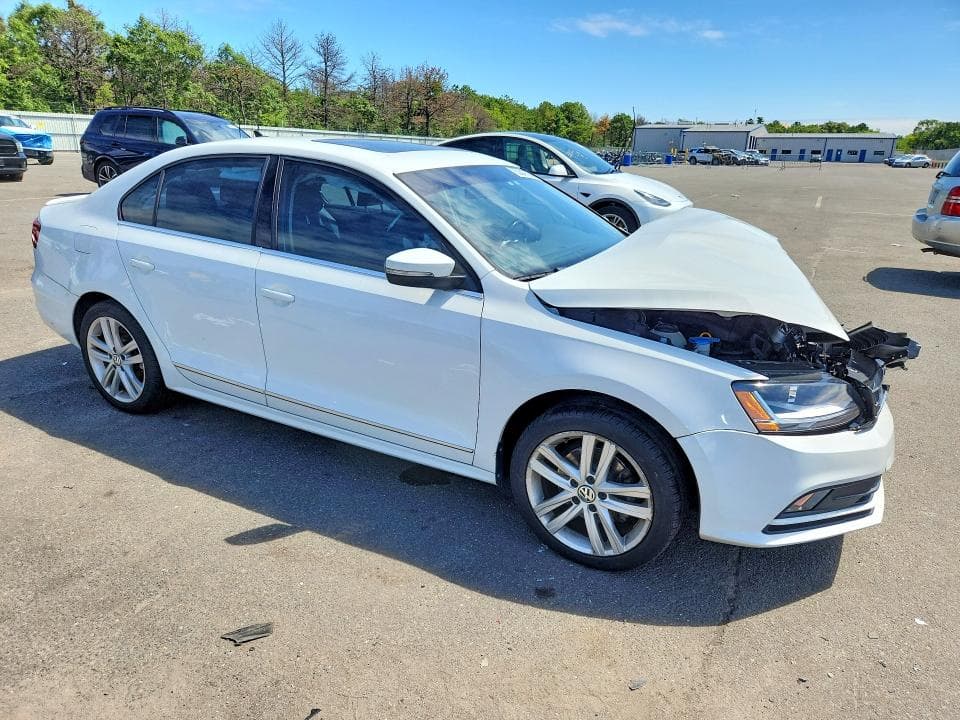 2018 VOLKSWAGEN JETTA SEL 4