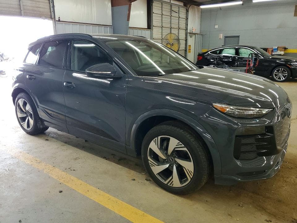 2025 AUDI Q6 E-TRON PREMIUM PLUS 4