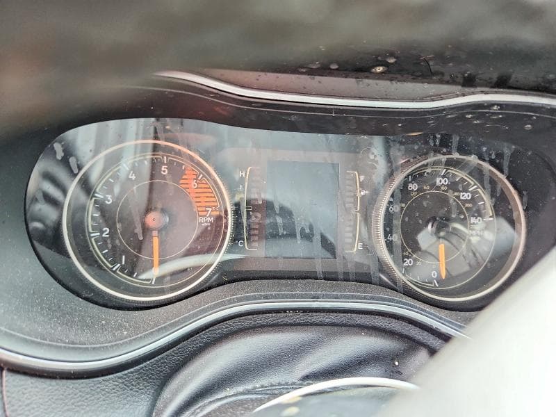 2019 JEEP CHEROKEE LATITUDE PLUS 9