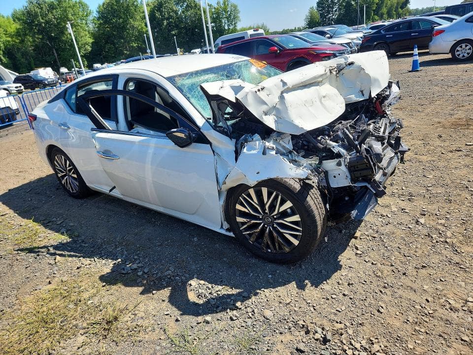 2025 NISSAN ALTIMA SV 4