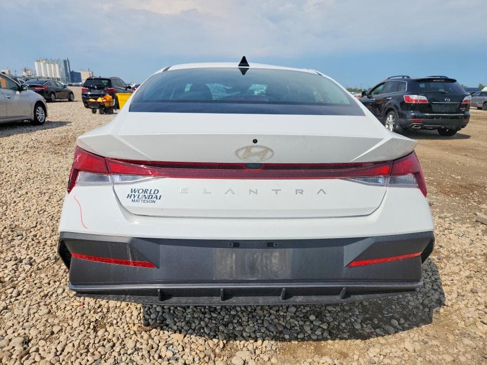 2024 HYUNDAI ELANTRA SE 6