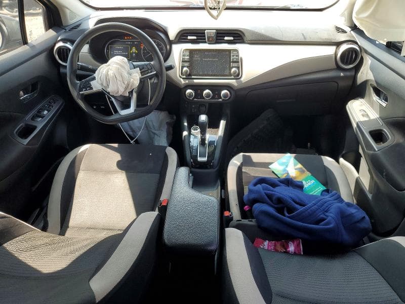 2021 NISSAN VERSA SV 8