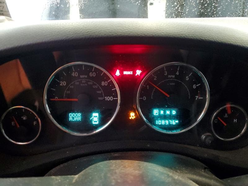 2017 JEEP WRANGLER UNLIMITED SPORT 9