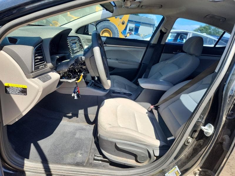 2017 HYUNDAI ELANTRA SE 7