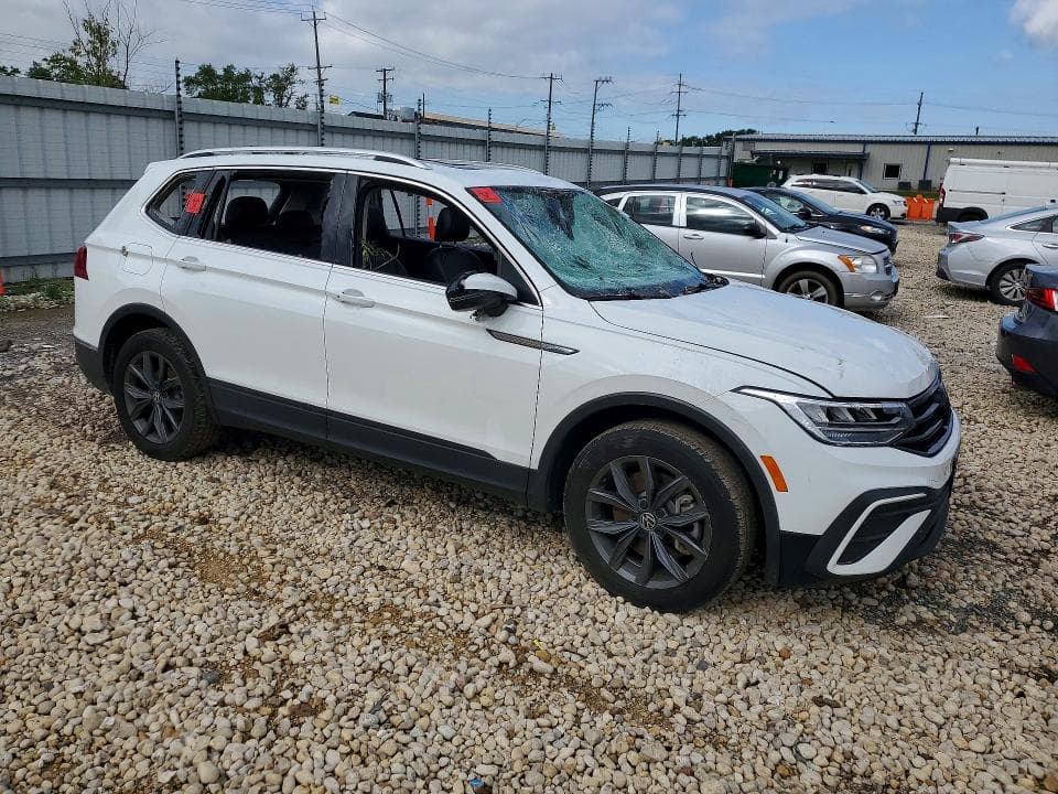 2022 VOLKSWAGEN TIGUAN SE 4