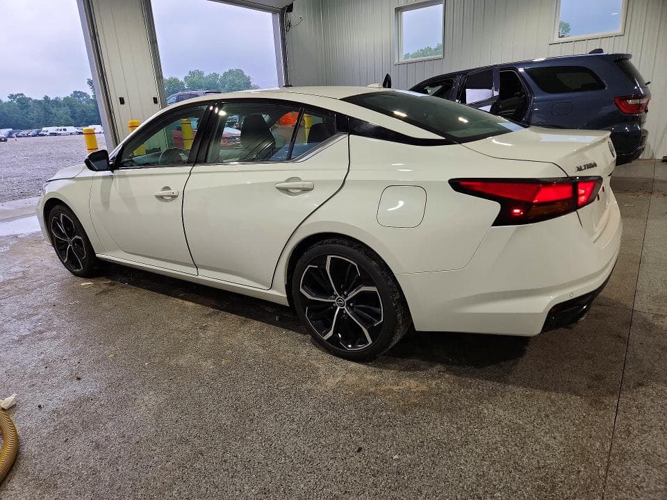 2023 NISSAN ALTIMA SR 2