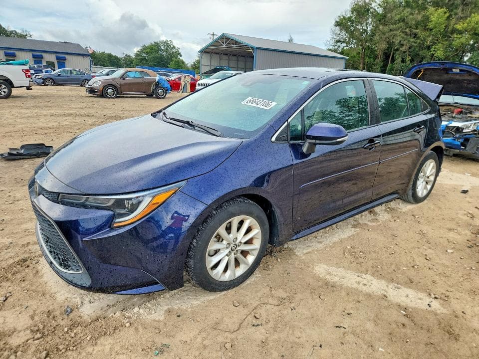 2022 TOYOTA COROLLA XLE - 1