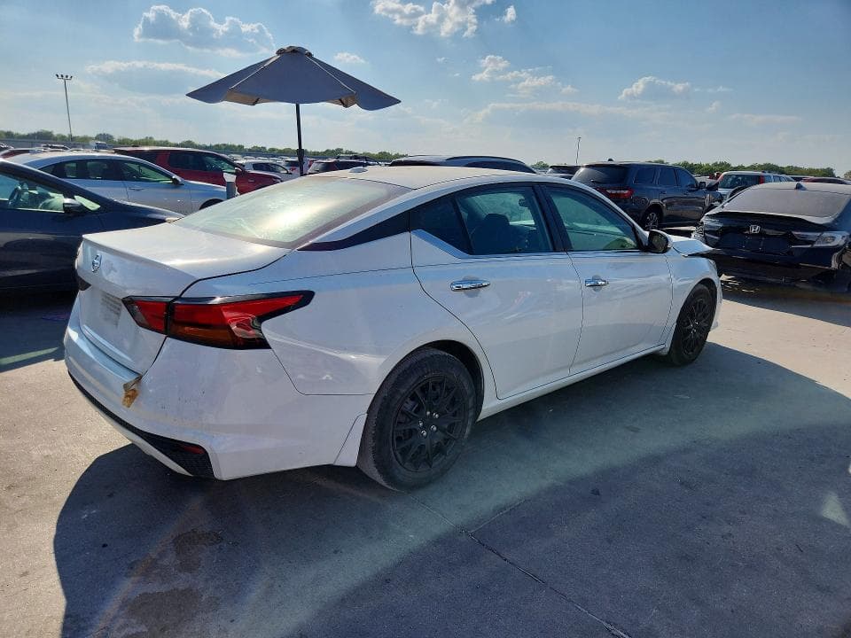 2019 NISSAN ALTIMA S 3