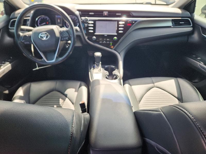 2020 TOYOTA CAMRY SE 8