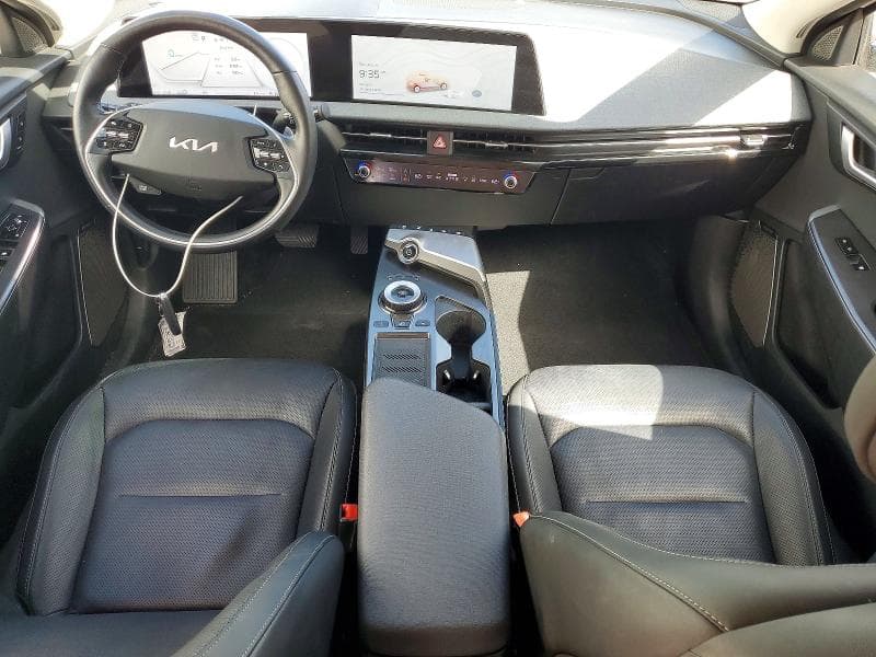 2024 KIA EV6 WIND 8