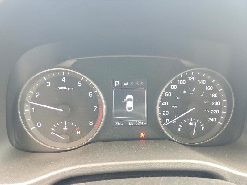 2017 HYUNDAI ELANTRA SE 9