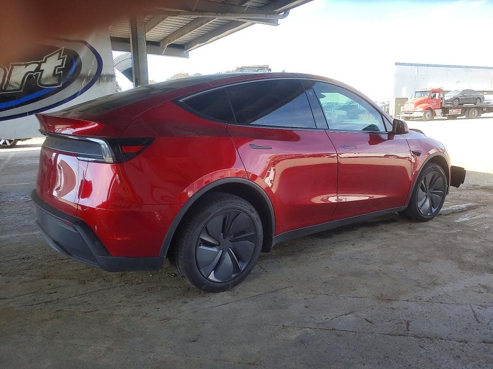 2026 TESLA MODEL Y 3